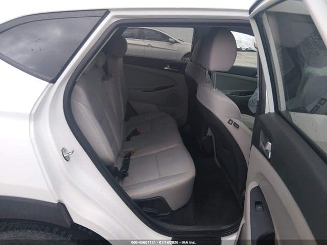 2019 HYUNDAI TUCSON SE 8
