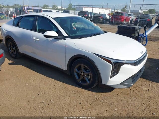 2025 KIA K4 LXS 1