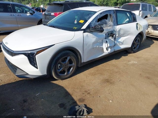 2025 KIA K4 LXS 2