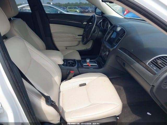2018 CHRYSLER 300 LIMITED AWD 5
