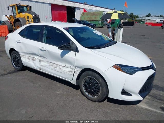 2018 TOYOTA COROLLA LE