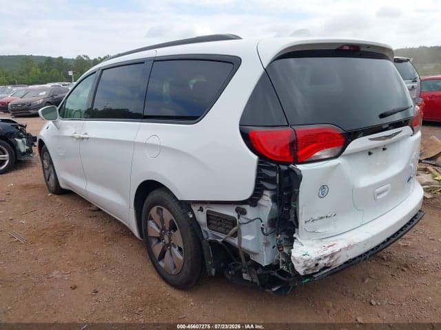 2018 CHRYSLER PACIFICA HYBRID LIMITED 3