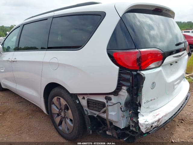 2018 CHRYSLER PACIFICA HYBRID LIMITED 6