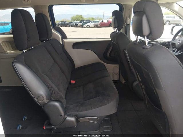 2018 DODGE GRAND CARAVAN SE 8