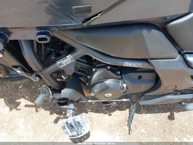 2016 HONDA CTX700 9