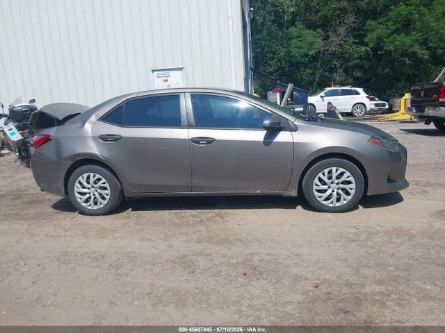 2019 TOYOTA COROLLA LE 13