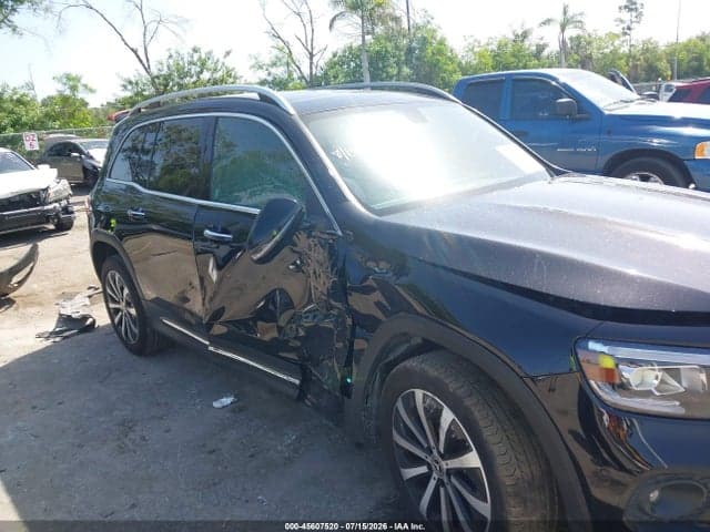 2022 MERCEDES-BENZ GLB 250 4MATIC 18