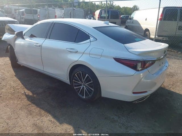 2022 LEXUS ES 350 3