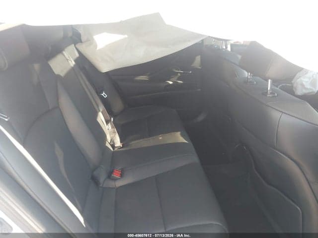 2022 LEXUS ES 350 8