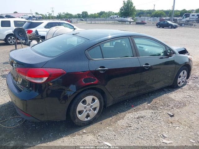 2017 KIA FORTE LX 4