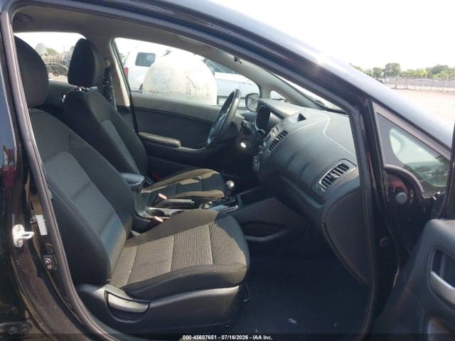 2017 KIA FORTE LX 5