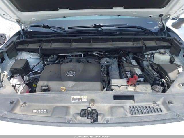 2022 TOYOTA HIGHLANDER XLE 10