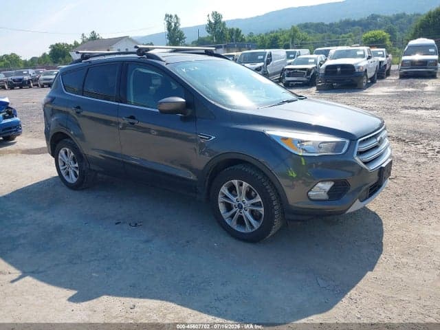 2018 FORD ESCAPE SE 1