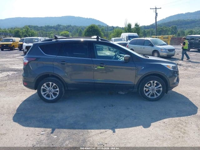 2018 FORD ESCAPE SE 13