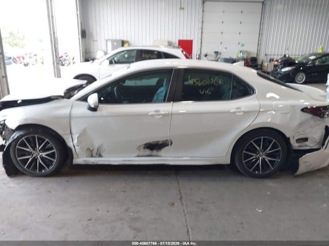 2024 TOYOTA CAMRY SE 14