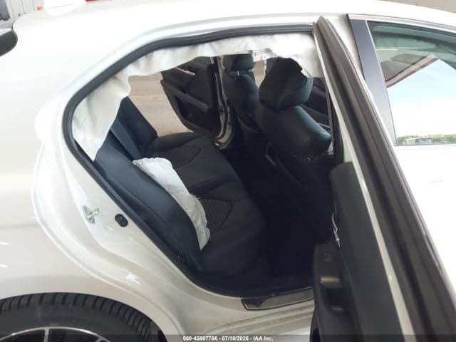 2024 TOYOTA CAMRY SE 8