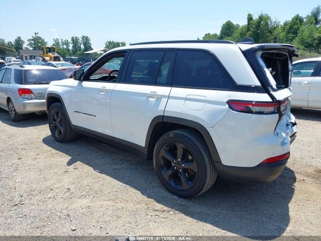 2023 JEEP GRAND CHEROKEE ALTITUDE 4X4 3
