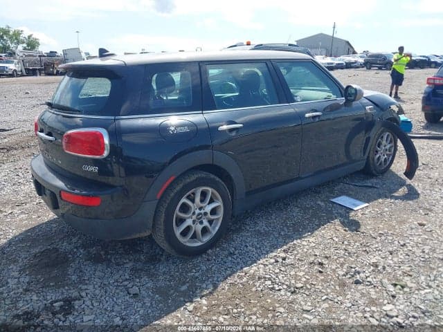 2017 MINI CLUBMAN COOPER 4
