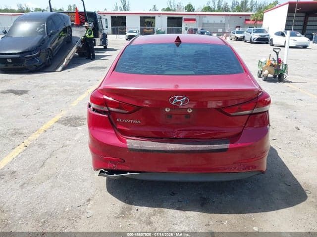 2017 HYUNDAI ELANTRA SE 16