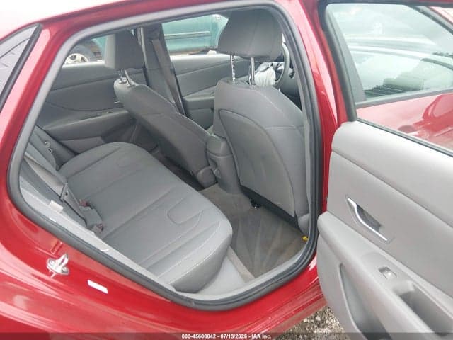 2024 HYUNDAI ELANTRA SEL 8
