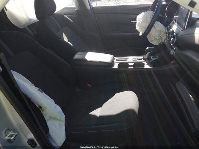 2022 NISSAN SENTRA SV XTRONIC CVT 5