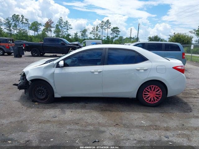 2018 TOYOTA COROLLA LE 15