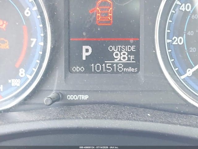 2018 TOYOTA COROLLA LE 16