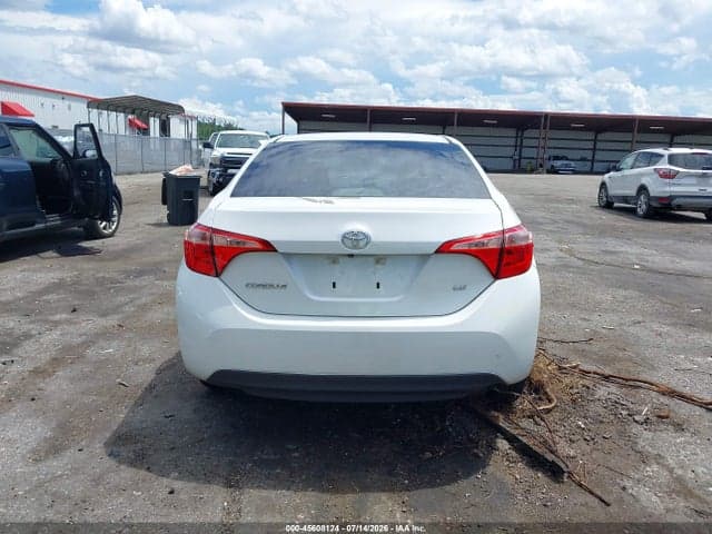 2018 TOYOTA COROLLA LE 17