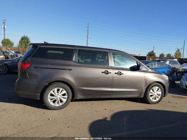 2018 KIA SEDONA LX 13