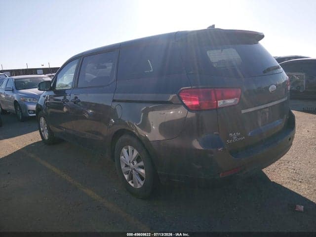 2018 KIA SEDONA LX 3