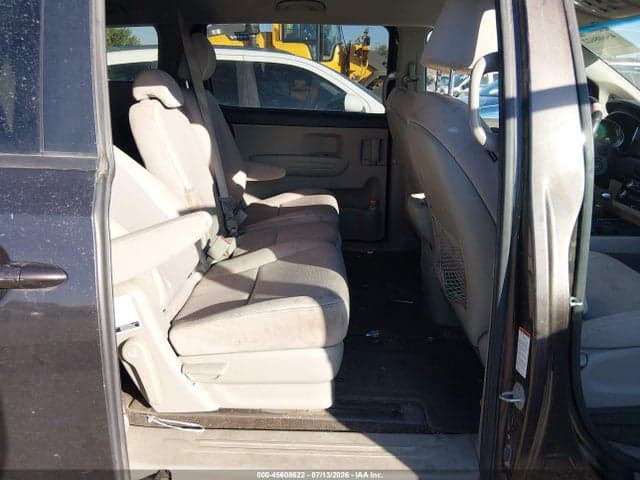 2018 KIA SEDONA LX 8