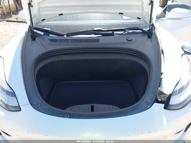 2018 TESLA MODEL 3 LONG RANGE/PERFORMANCE 10
