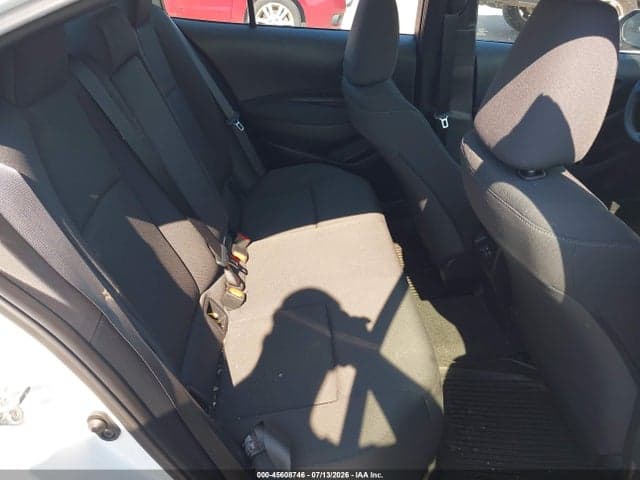 2024 TOYOTA COROLLA LE 8