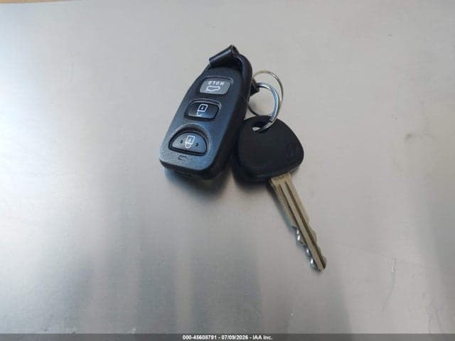 2020 HYUNDAI ELANTRA SE 11