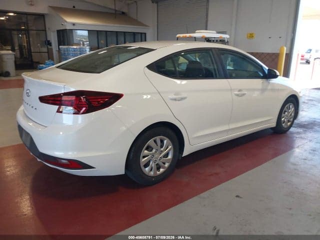 2020 HYUNDAI ELANTRA SE 4