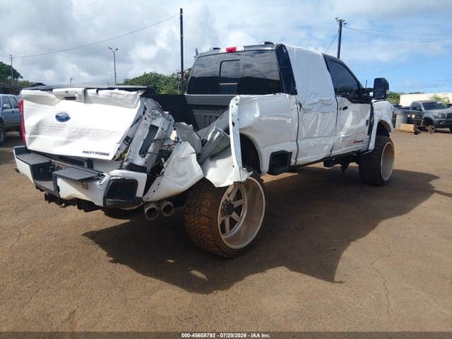 2024 FORD F-250 LARIAT 4