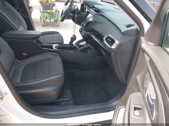 2021 CHEVROLET TRAILBLAZER AWD LT 5