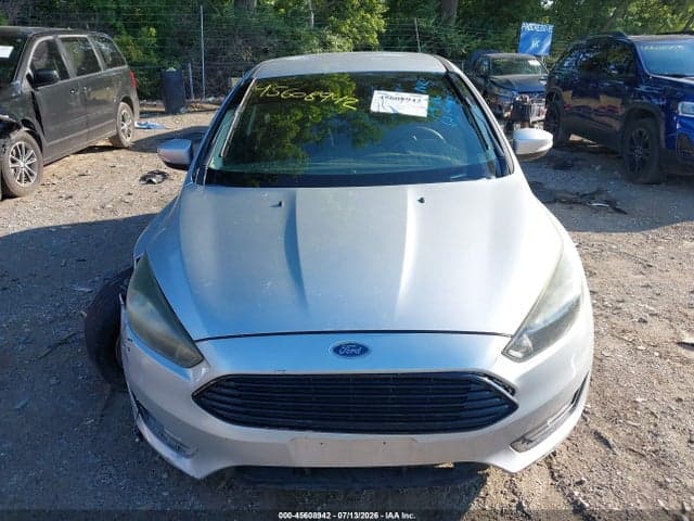2017 FORD FOCUS SE 11