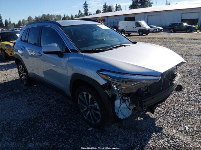 2022 TOYOTA COROLLA CROSS XLE - 1