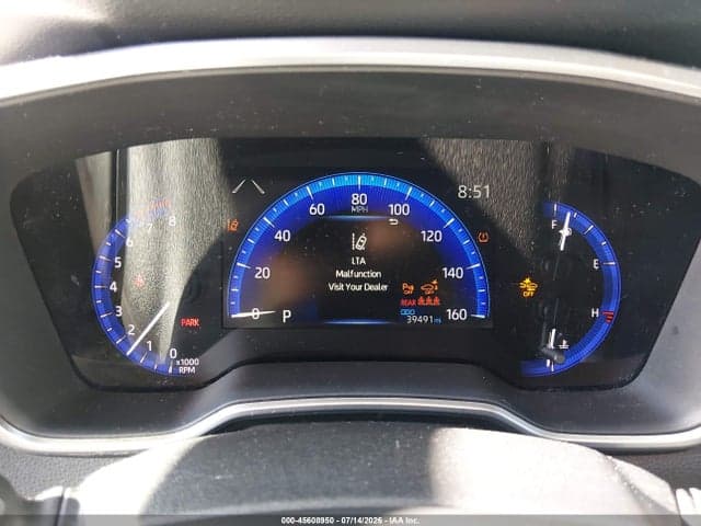 2022 TOYOTA COROLLA CROSS XLE 7