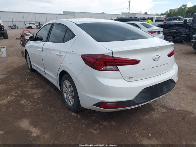 2019 HYUNDAI ELANTRA SE 3