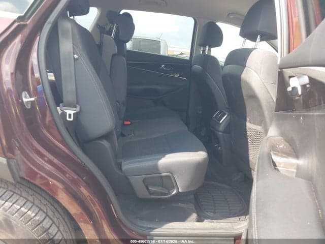 2018 KIA SORENTO 3.3L LX 8