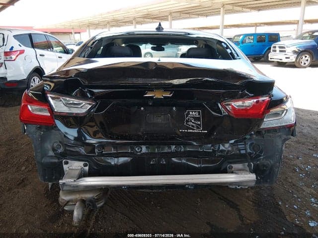 2017 CHEVROLET MALIBU 1LT 17