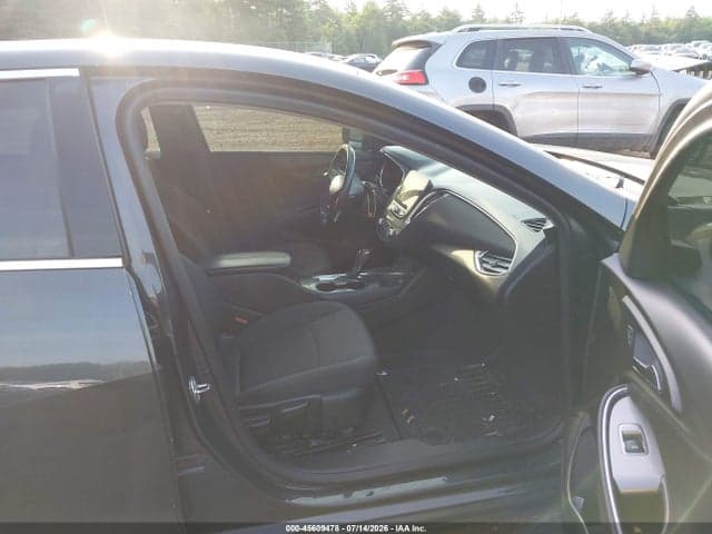2017 CHEVROLET MALIBU 1LT 5