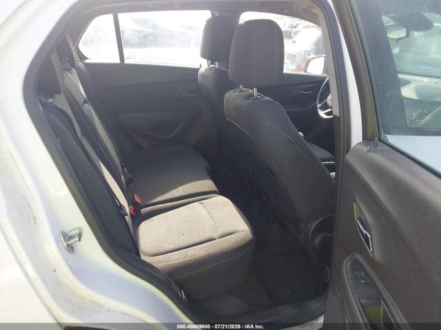 2017 CHEVROLET TRAX LS 8
