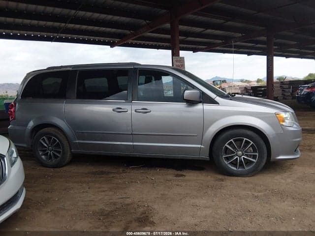 2017 DODGE GRAND CARAVAN SXT 13