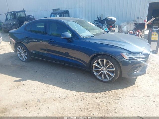 2021 VOLVO S60 T5 MOMENTUM - 1