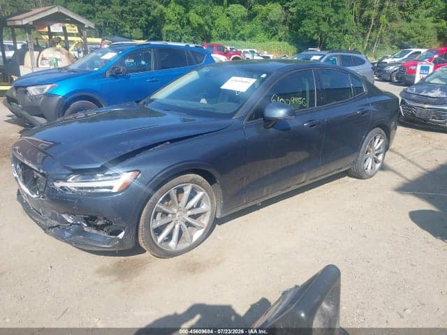 2021 VOLVO S60 T5 MOMENTUM 2