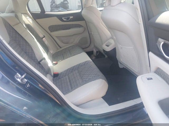2021 VOLVO S60 T5 MOMENTUM 8