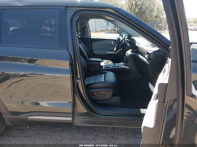 2022 FORD EXPLORER XLT 5